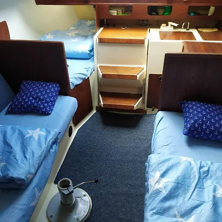 Na Jachcie Lanette W Swinoujsciu Úszó hotel