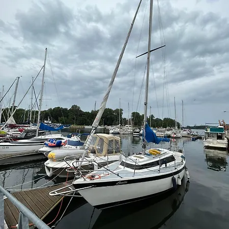 Úszó hotel Na Jachcie Lanette W Swinoujsciu
