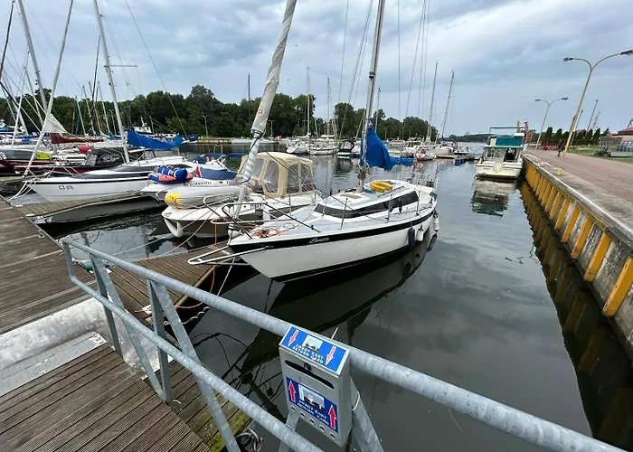 Na Jachcie Lanette W Swinoujsciu Botel *