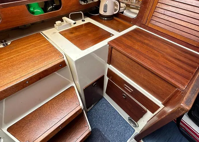 Botel Na Jachcie Lanette W Swinoujsciu Swinoujscie